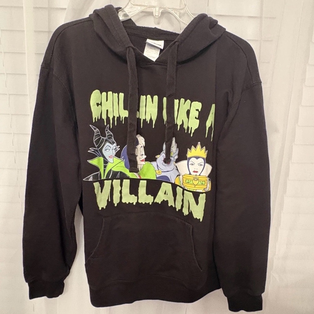 Disney Chillin Like A Villain Hoodie Girl Youth Size 2XL Long Sleeve Halloween